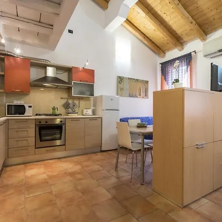 Bertiera House By Holiday home *